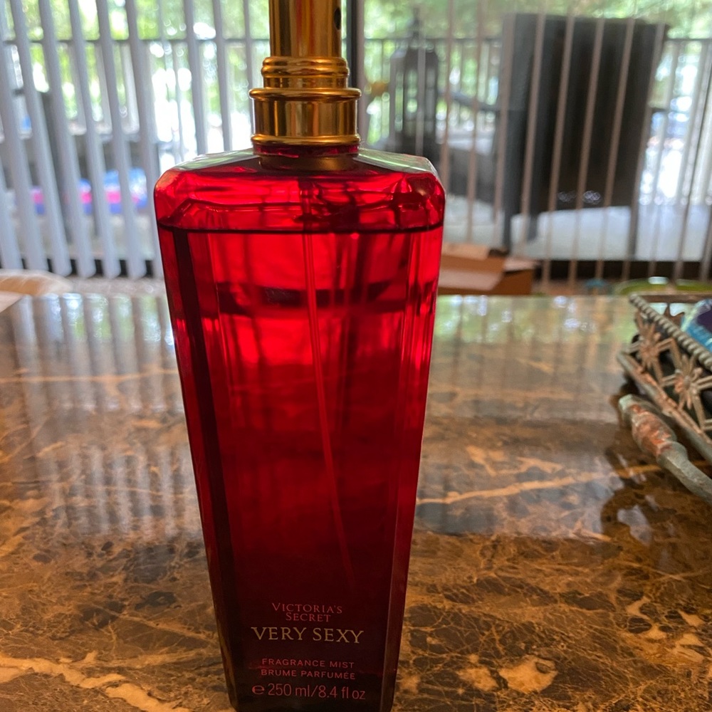 Victoria’s Secret Very Sexy Fragrance Mist